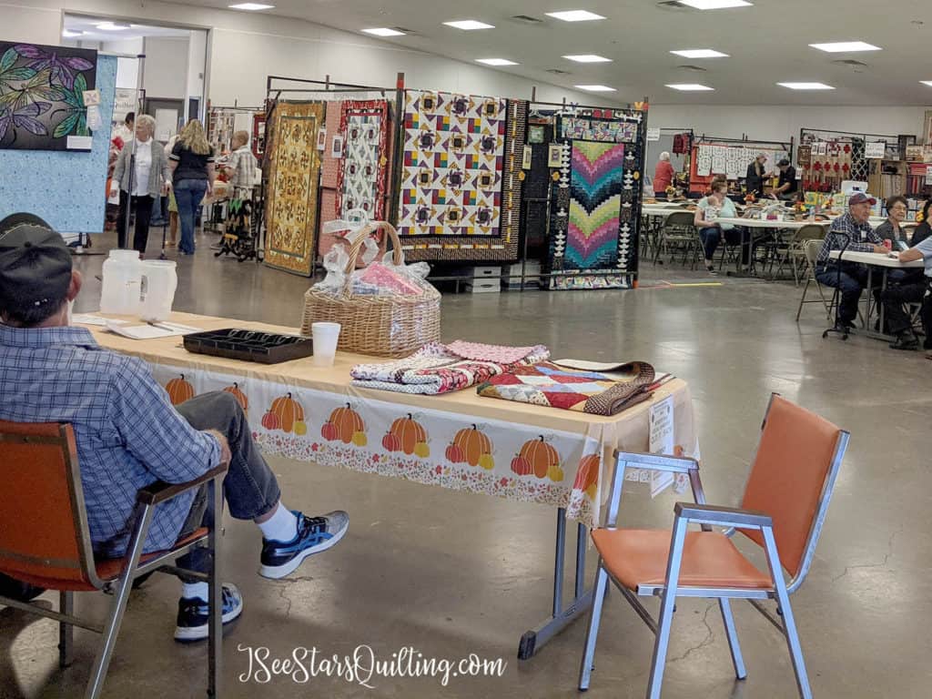 The knights of Columbus Charity Quilt show is a wonderful event! Read more about the activities and what you should expect when you attend a local quilt show!