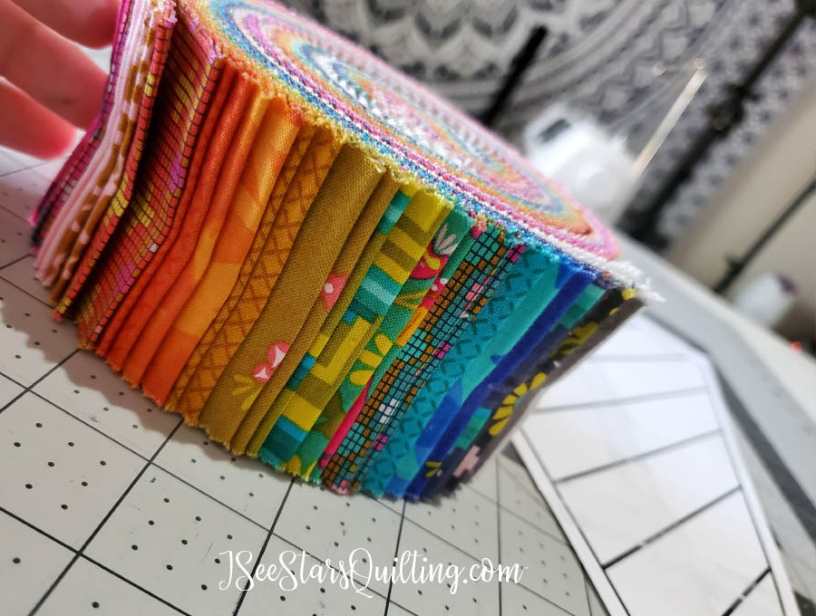 Check out the DIY Floor Pillow that I made in an afternoon! It is so quilty and fabulous! This was such a fun project to work on - see how I did it!